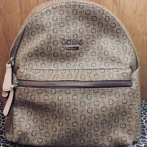 Guess Handbags - 💕Guess Backpack
